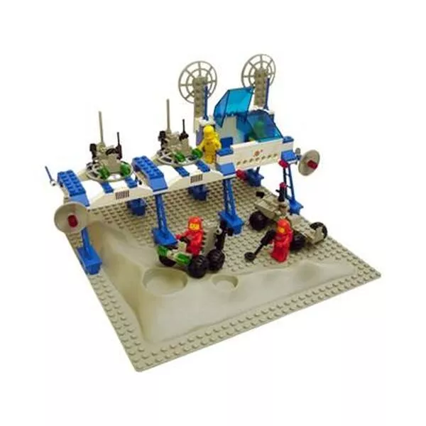 Space 6930 Space Supply Station
