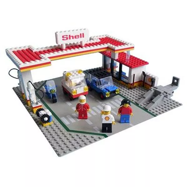 Town 6371 Shell Service Station