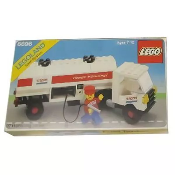 Town 6696 Fuel Tanker