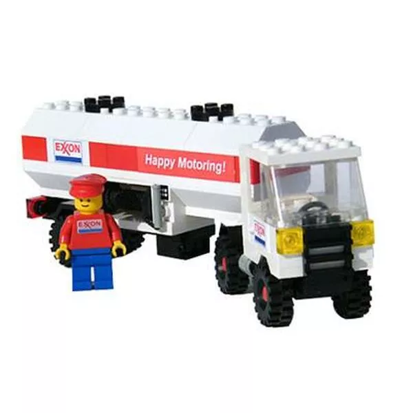 Town 6696 Fuel Tanker