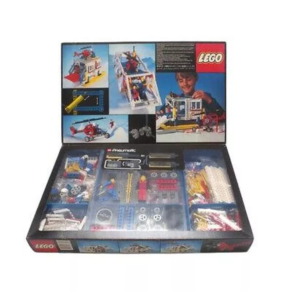 Technic 8680 Arctic Rescue Base