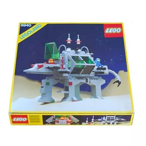 Space 6940 Alien Moon Stalker