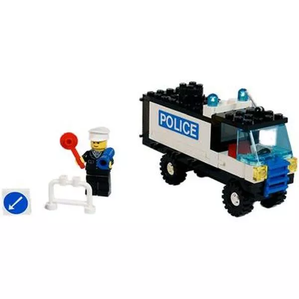 Town 6450 Mobile Police Truck