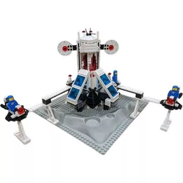 Space 6972 Polaris I Space Lab