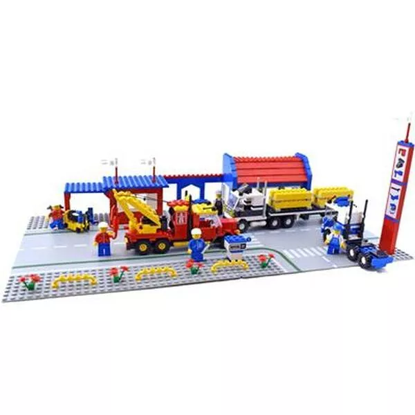 Town 6393 Big Rig Truck Stop