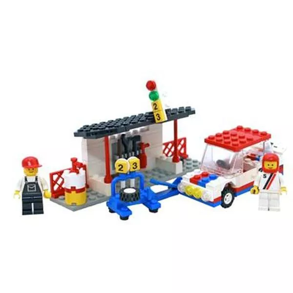 Town 1497 Pitstop and Crew