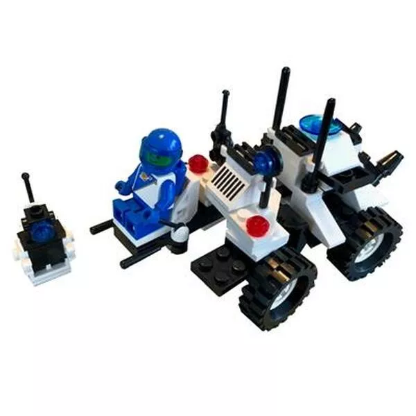 Space 1621 Lunar MPV Vehicle