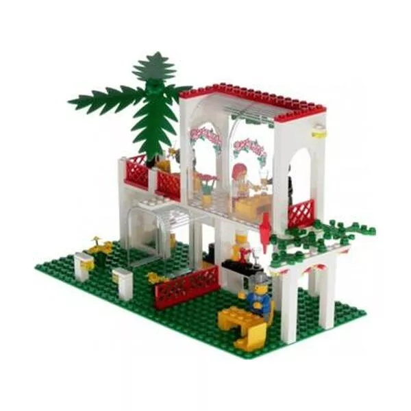 Town 6376 Breezeway Café
