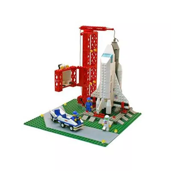 Town 1682 Space Shuttle Launch