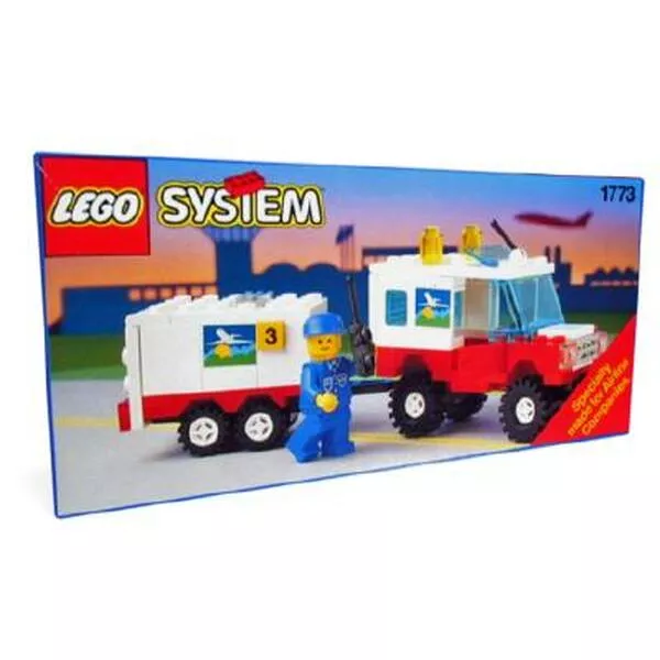Town 1773 Airline Maintenance Vehicle with Trailer