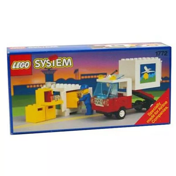 Town 1772 Airport Container Truck