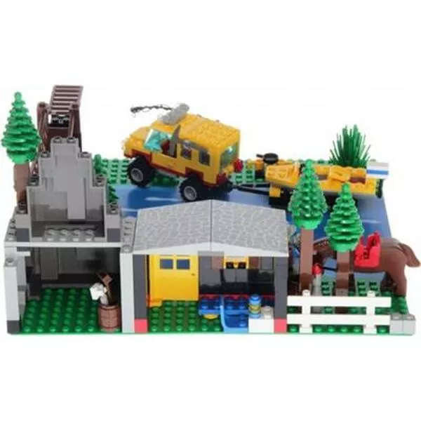 Town 6552 Rocky River Retreat