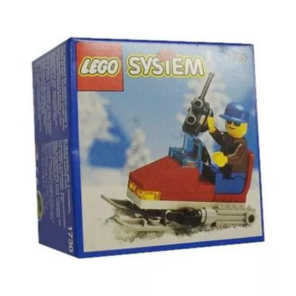 Town 1730 Snow Scooter