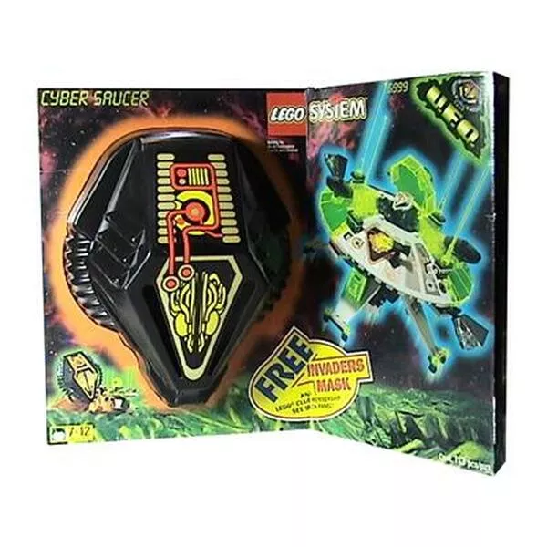 Space 4117463 Cyber Saucer