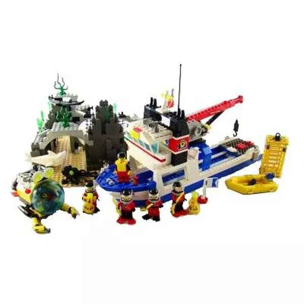 Town 6560 Diving Expedition Explorer