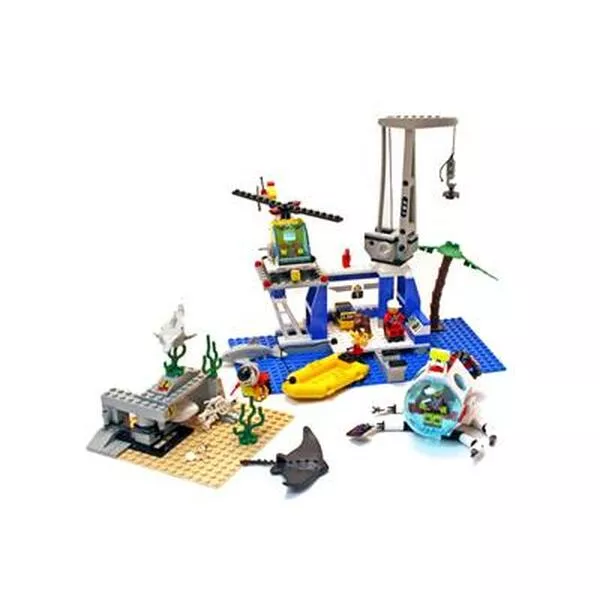 Town 1782 Discovery Station