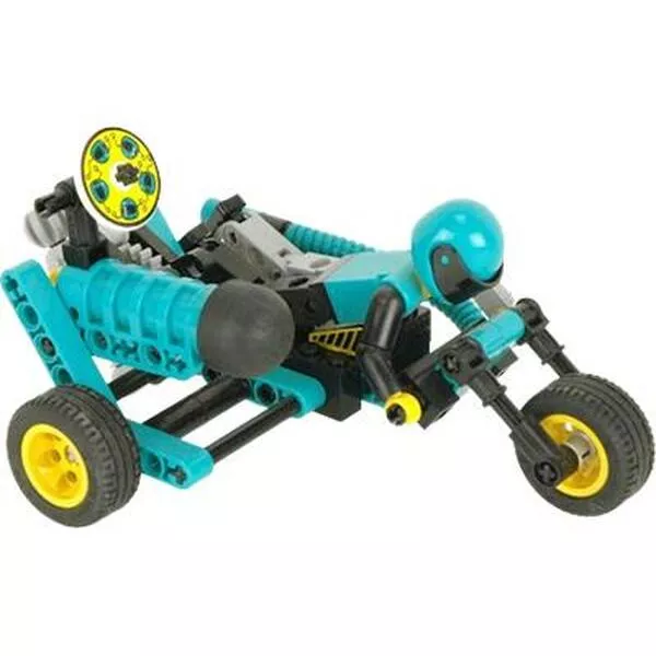 Technic 8233 Blue Thunder vs. The Stinger
