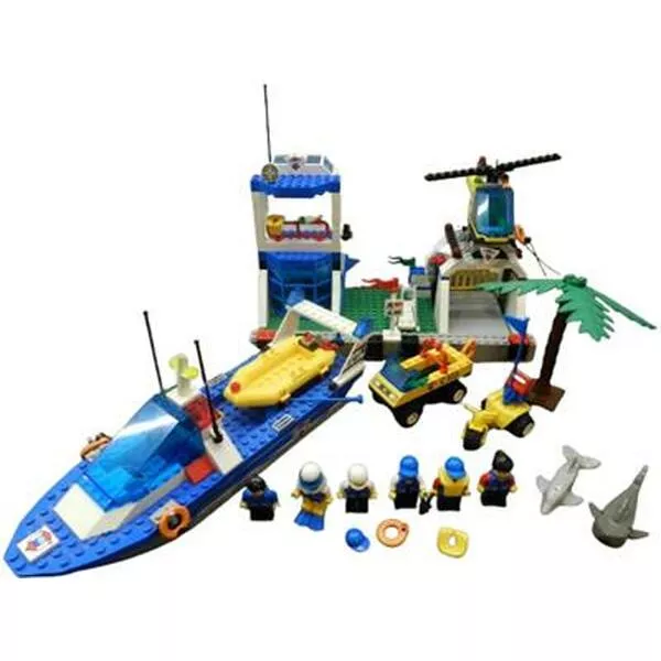 Town 6435 Coast Guard HQ