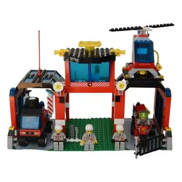 Town 6478 Fire Fighters' HQ