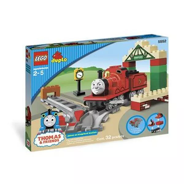 DUPLO 5552 James at Knapford Station