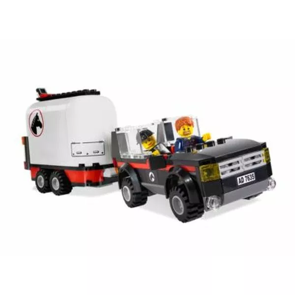 City 7635 4WD with Horse Trailer