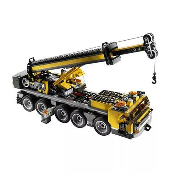 Creator 6753 Highway Transport