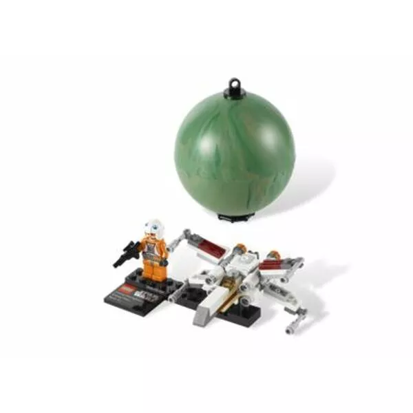Star Wars 9677 X-Wing Starfighter & Yavin 4