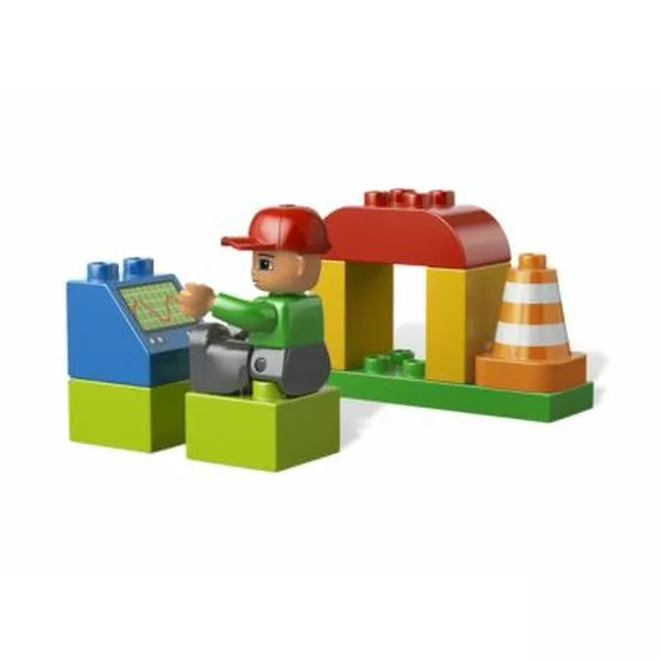 DUPLO 6146 Tow Truck