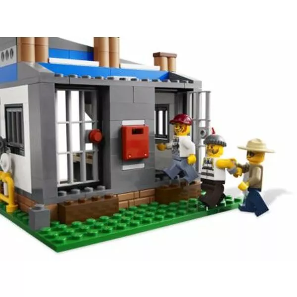 City 4440 Forest Police Station