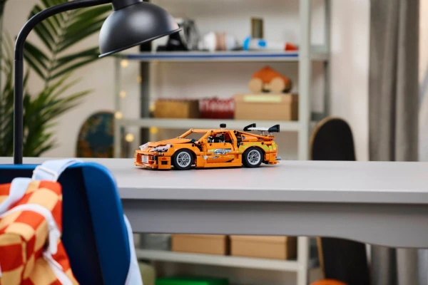 Technic 42204 Fast & Furious Toyota Supra MK4