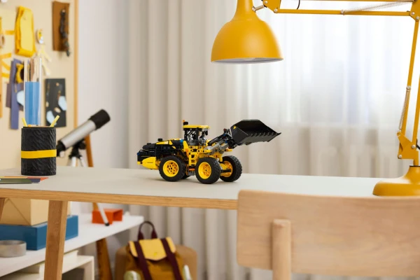 Technic 42209 Volvo L120 Electric Wheel Loader