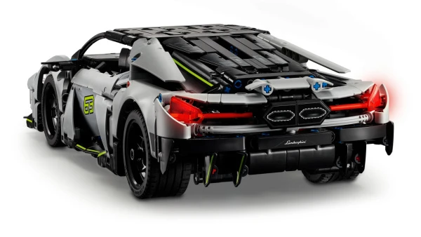 Technic 42214 Lamborghini Revuelto Super Sports Car
