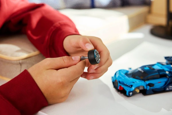 Speed Champions 77253 Bugatti Vision GT Hyper Sports Car