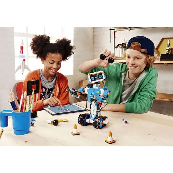 Boost 17101 Набор для конструирования и программирования (Фото 5)