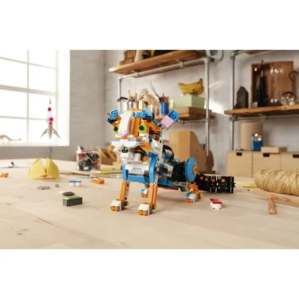 Boost 17101 Набор для конструирования и программирования (Фото 14)