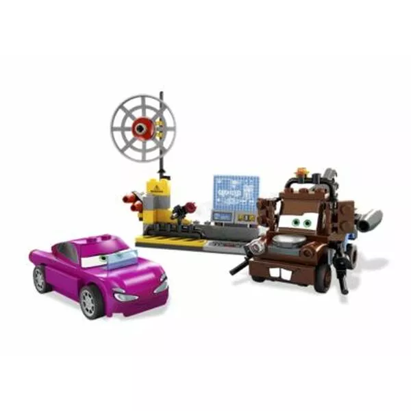 Cars 8424 Mater's Spy Zone (Фото 5)