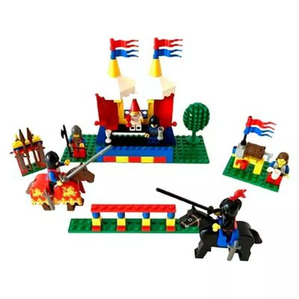 Castle 1584 Knight's Challenge (Фото 4)