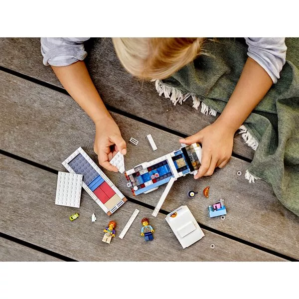 City 60283 Отпуск в доме на колёсах (Фото 11)