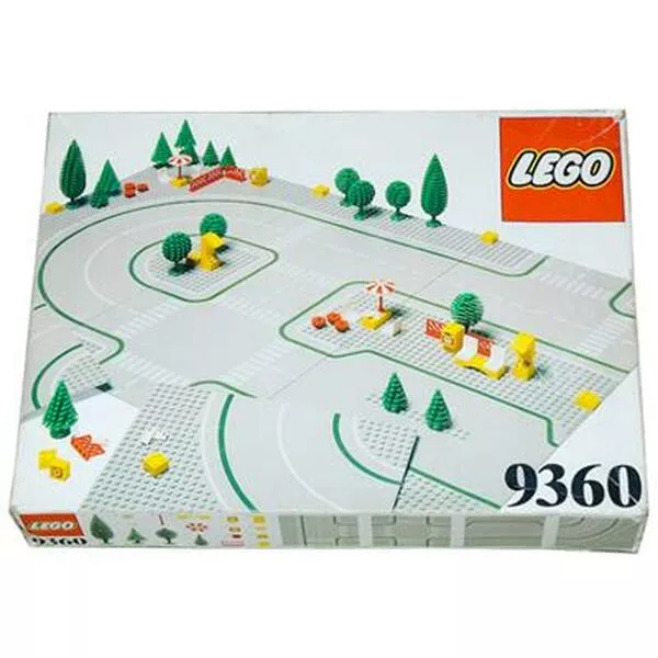 Dacta 9360 Roadplates and Scenery