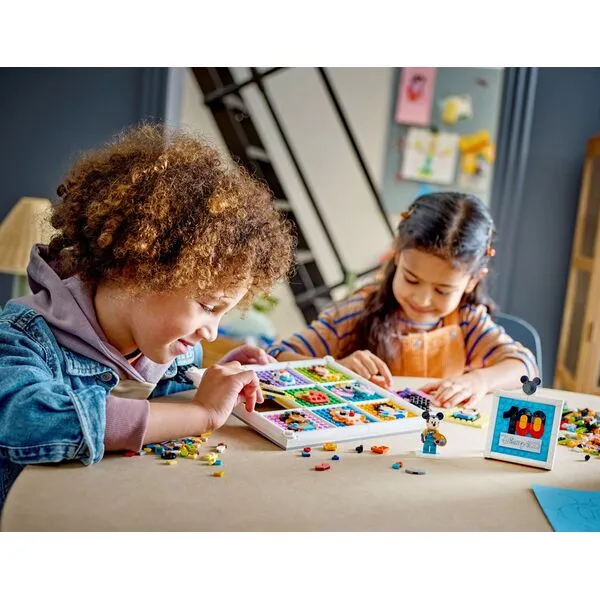 Disney Princess 43221 100 лет иконам анимации Диснея (Фото 3)