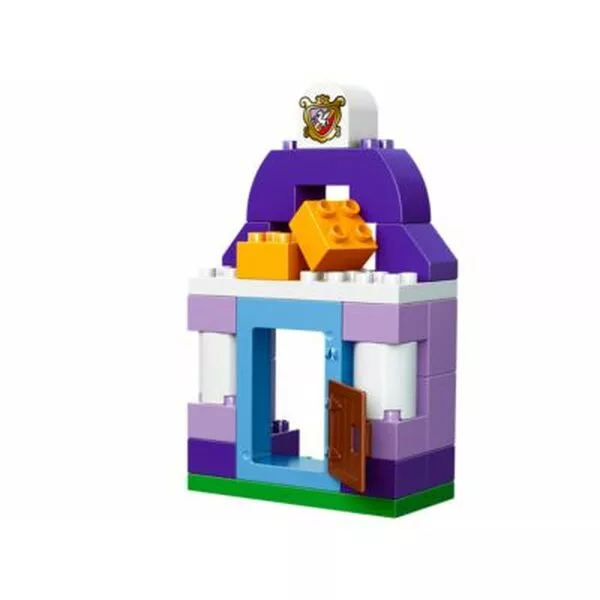 DUPLO 10594 Sofia the First Royal Stable (Фото 2)