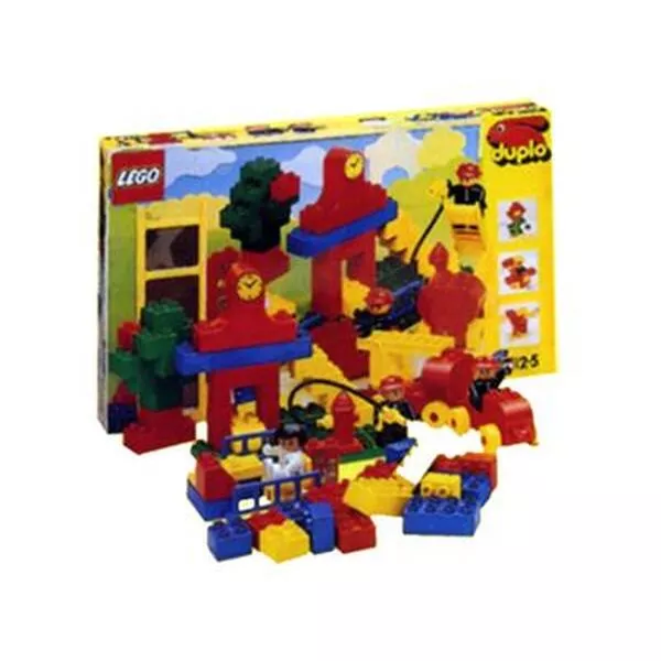 DUPLO 2220 Build 'n' Play Fire Theme