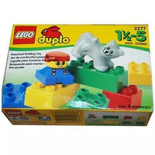 DUPLO 2277 Boy with Cat