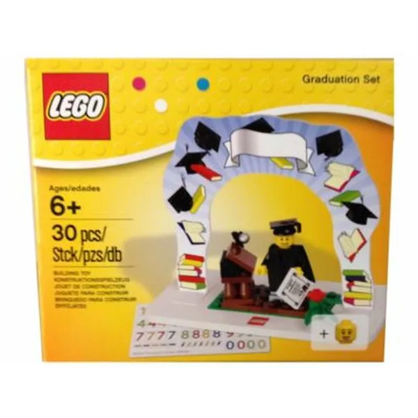 Exclusive 850935 Classic Minifigure Graduation Set