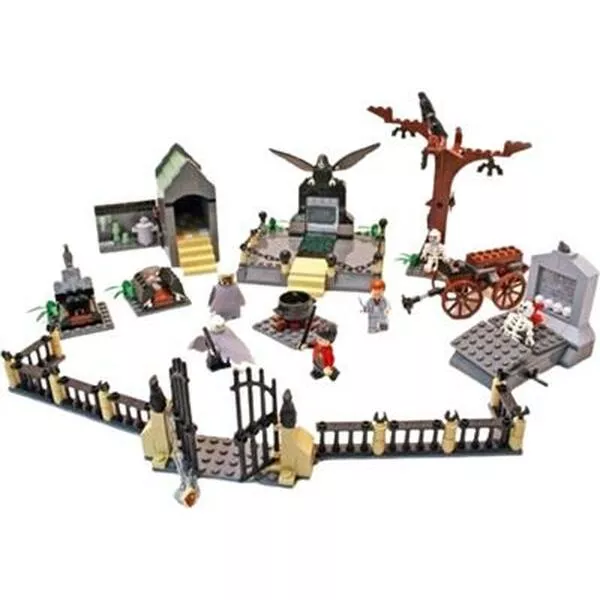 Harry Potter 4766 Дуэль на кладбище (Фото 3)