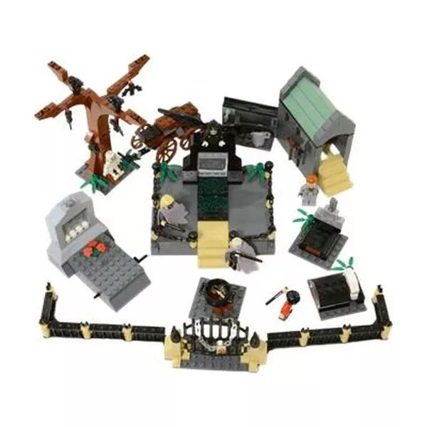 Harry Potter 4766 Дуэль на кладбище (Фото 4)