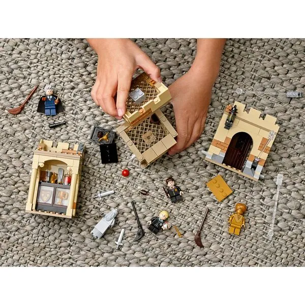 Harry Potter 76395 Хогвартс: первый урок полётов (Фото 4)