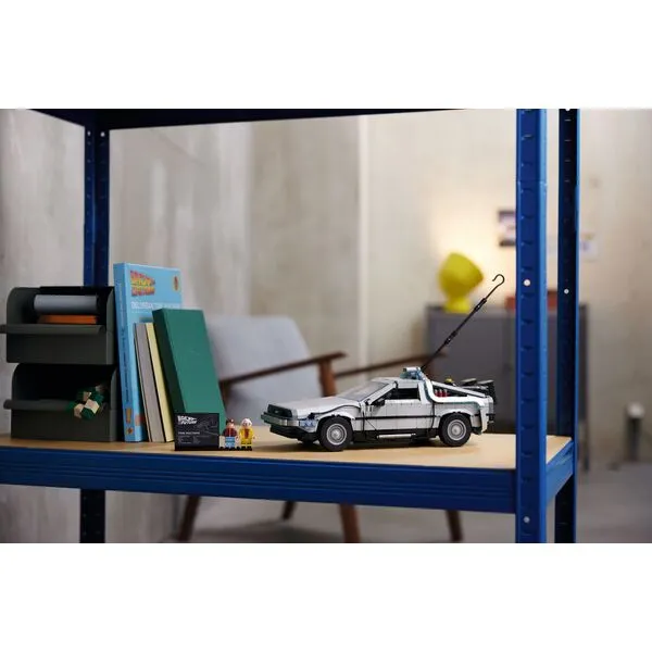 Icons 10300 Машина времени из Назад в будущее (Фото 5)