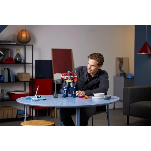 Icons 10302 Оптимус Прайм (Фото 3)