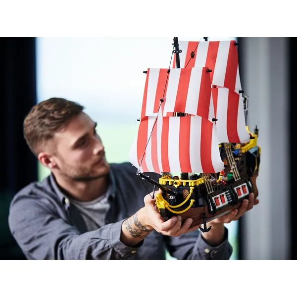 Ideas 21322 Пираты Залива Барракуды (Фото 14)